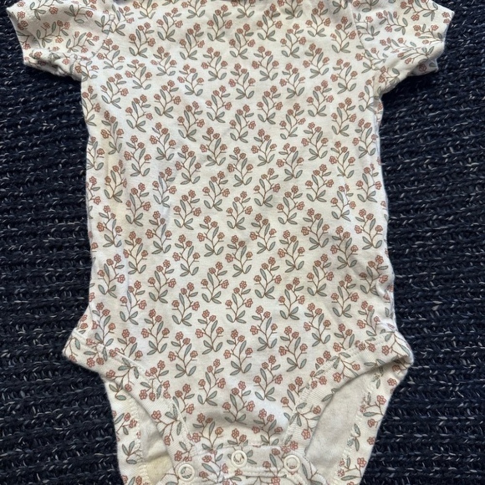 Little Planet by Carter’s Organic Cotton Floral Bodysuit 9M